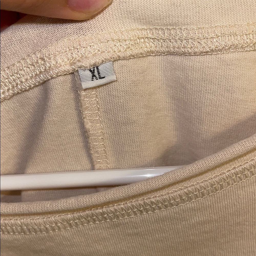 Camo Cargo Pants with beige peace shirt set (2pieces) XL - Picture 7 of 7